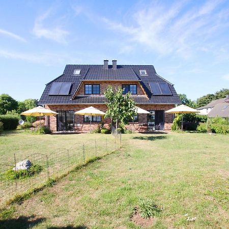 Ostseehaus Lea Doppelhaushaelfte Wiek auf Rügen Exteriér fotografie
